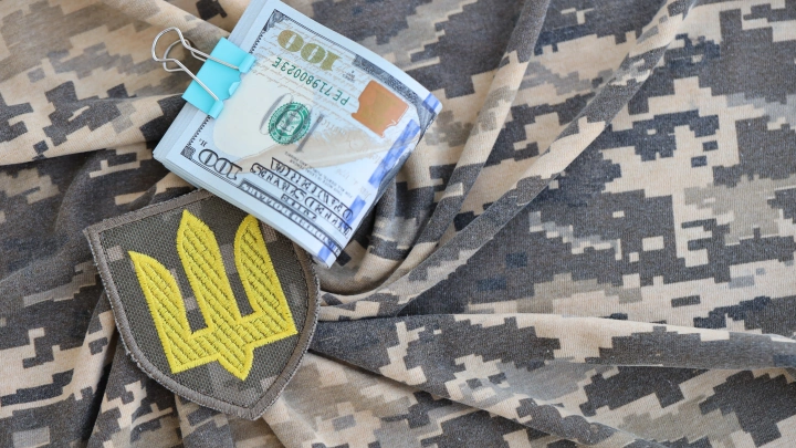 Украинцам приходится давать взятки, чтобы им выдали тела бойцов