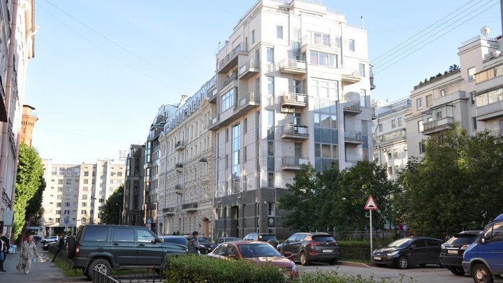 Отсудила на новую квартирку: в Петербурге ветеран труда добилась компенсации за залив жилья