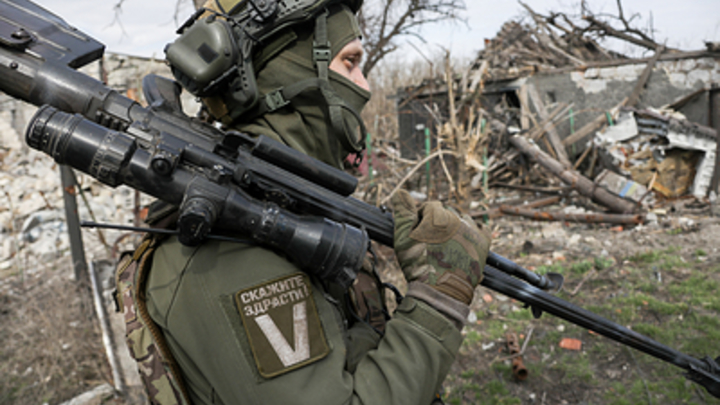 Русский боец вытащил на себе раненого товарища под огнем ВСУ