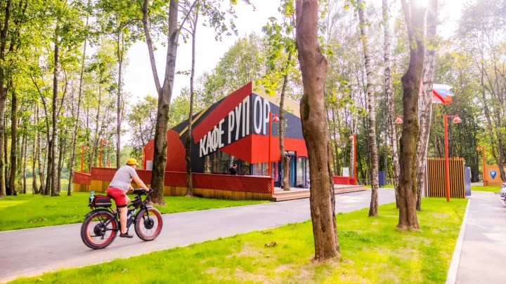 Новый облик Подмосковья: как благоустраивают парки, скверы и набережные Новый облик Подмосковья: как благоустраивают парки, скверы и набережные