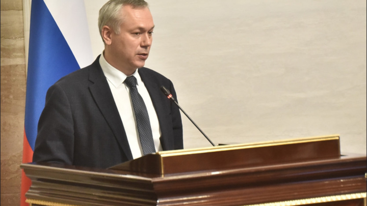Андрей Травников обсудил с ветеранами возможности улучшения патриотического воспитания