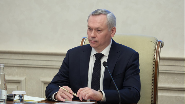 Губернатор Травников поздравил с профессиональным праздником новосибирских журналистов