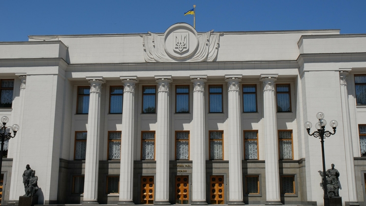 Двоемыслие в действии: Рада отказалась признавать ДНР и ЛНР террористами официально