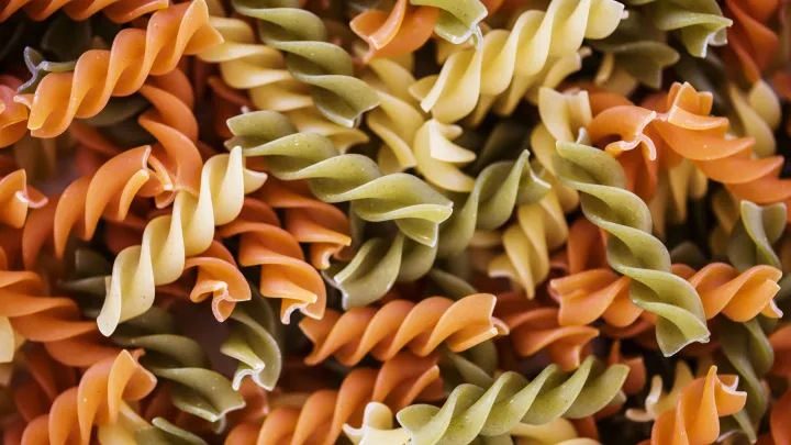 Русские массово готовятся к ЧП: 77% уже сделали запасы на чёрный день