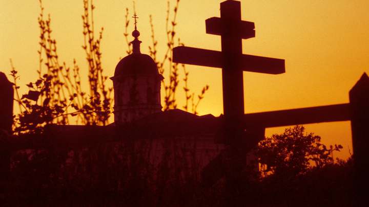 Русские хоронят брошенных Киевом украинцев. Как выглядят могилы неизвестных солдат