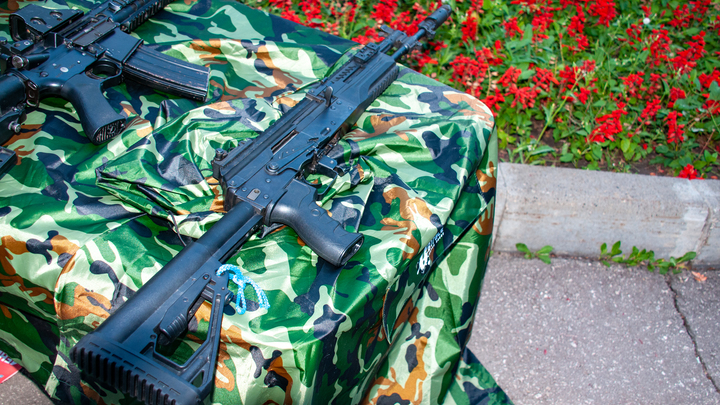 Кубанский мобилизованный пытался продать автомат Калашникова