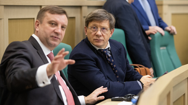 Информацию о доходах сенаторов засекретят