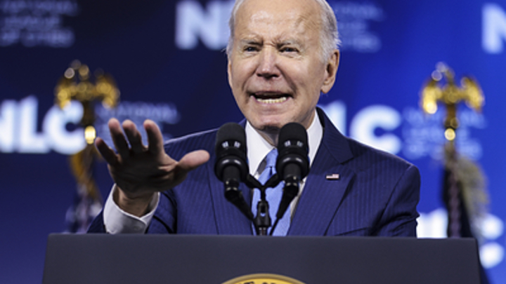 Байден призвал к энергетической независимости. Из-за России