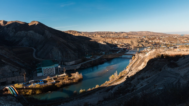 В Дагестане лодка с туристами перевернулась в Сулакском каньоне: один человек погиб