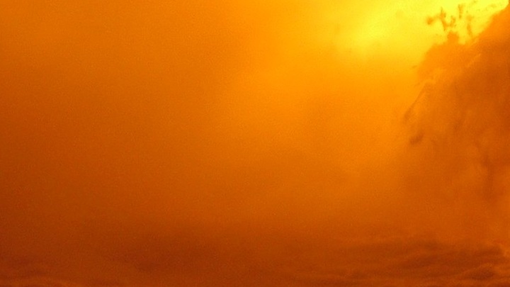 Не только автобус, но и грузовик: Первые секунды взрыва в Воронеже - видео