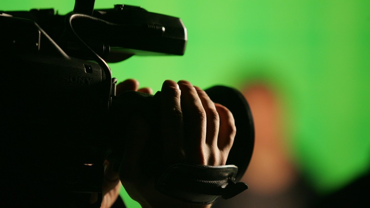 Это не анекдот. Это Украина: Под Львовом гимном и слезами отметили неприбытие эвакуированных из Уханя