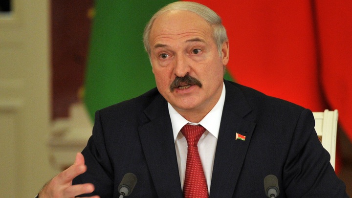Лукашенко заселил Белоруссию китайцами, но коронавирус всё равно в России. У этого фейка есть причина