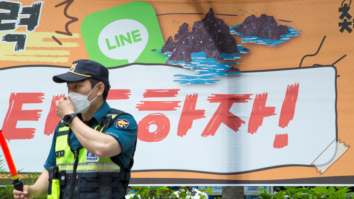 Japan Today: полицейский снял видео под юбкой у юной девушки и попался полиции