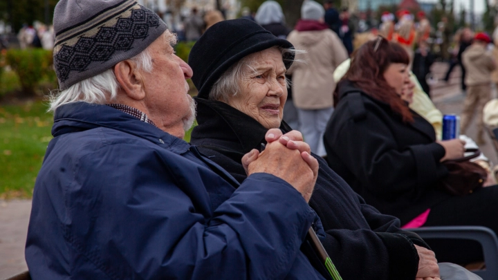 Хватит до пенсии дожить: в Госдуме предложили увеличить выплаты в два раза