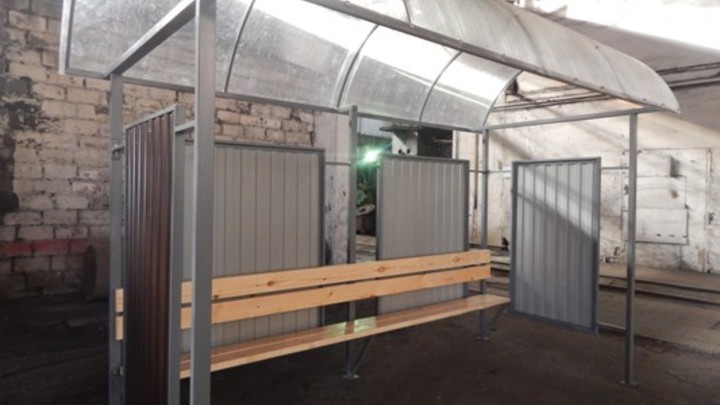 Новосибирск закупил 13 остановочных павильонов, изготовленных в свердловской колонии