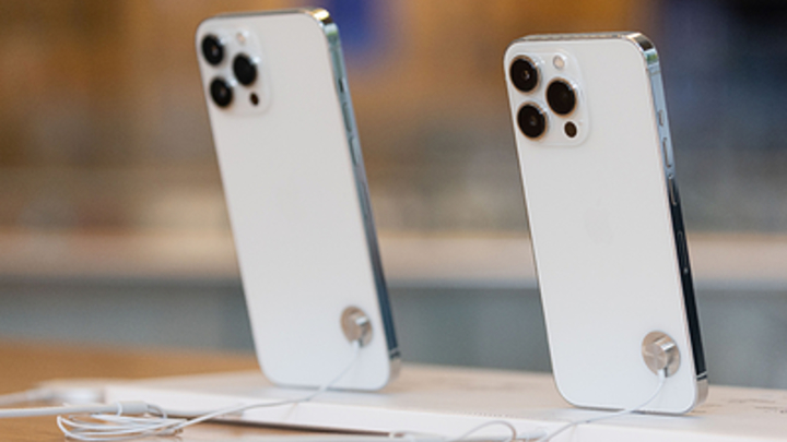 Взломать за секунду: Хакеры доказали беззащитность iPhone