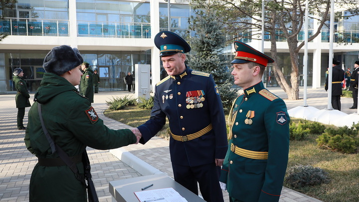 Новобранцы научной роты приняли присягу в Анапе