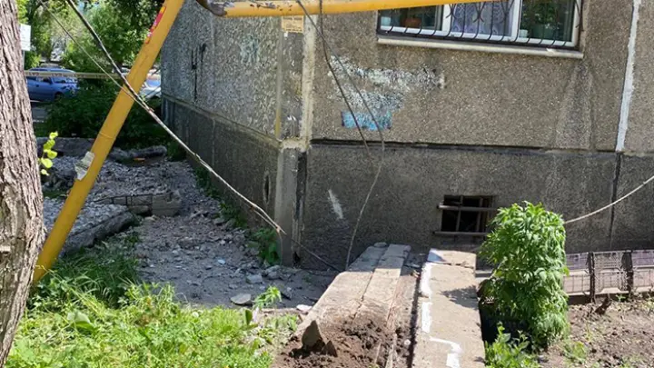 В Челябинске обрушилась часть многоквартирного дома