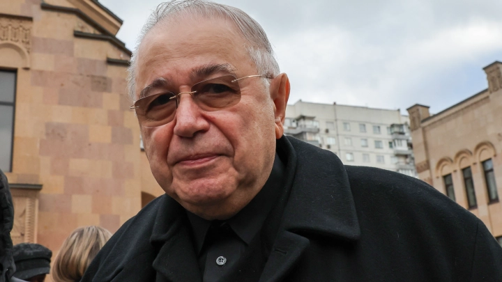 Молодая жена разводится с Петросяном? Резкое заявление Брухуновой поставило людей в тупик: Вот это дела