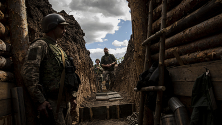Военные показали “подземный город” в ЛНР для бойцов с передовой