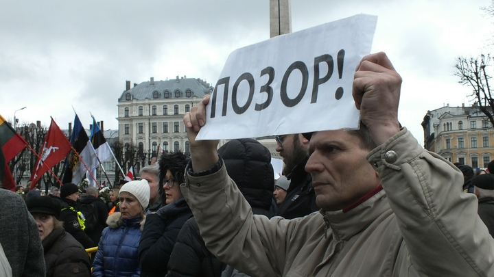 Чемодан - вокзал - Россия: Русским в Латвии устроили ад - рассказ из первых рук