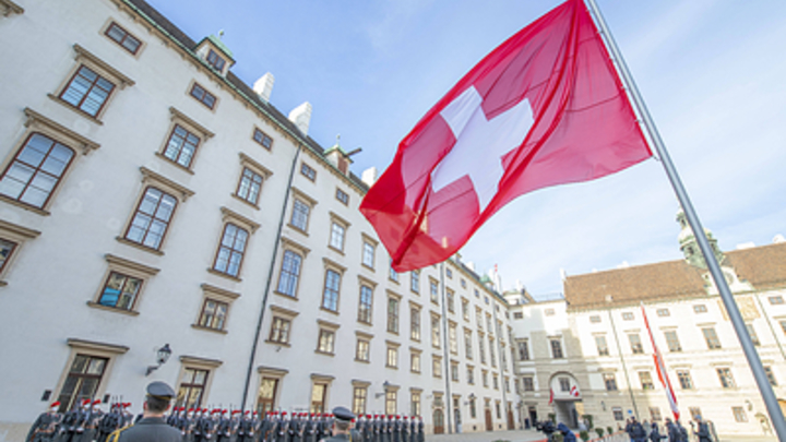 Финны уже плачут горючими слезами. На очереди - Швейцария