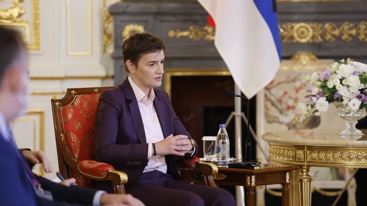 Могу только сказать спасибо: премьер Сербии поблагодарила русские спецслужбы за спасение страны