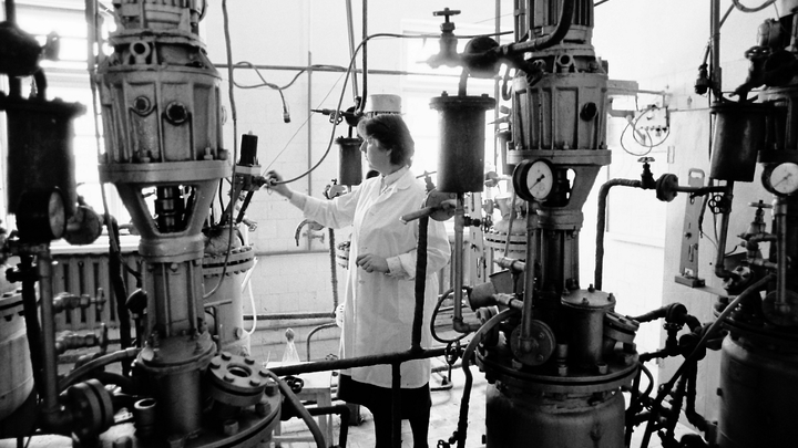 Ух ты, газ выделяется: В одной из школ Красноярского края на уроке химии взорвалась колба