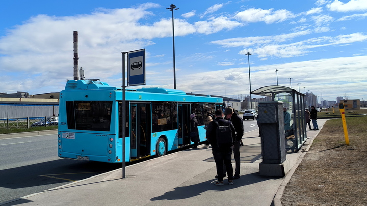Расписание автобусов и поездов Подмосковья изменится в майские праздники