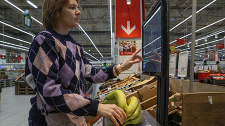 Французы продали русскую дочку Ашана