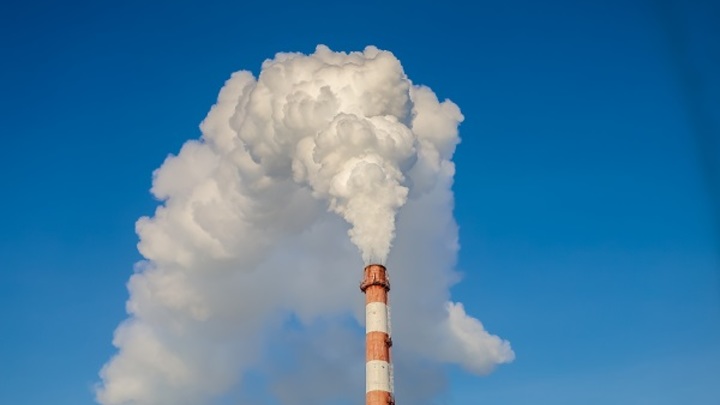 В России зафиксировали рекордное загрязнение воздуха: Эксперт объяснил, чем это грозит