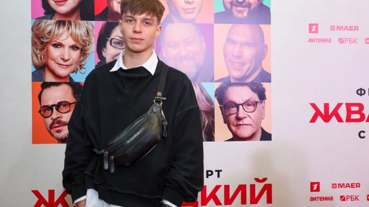 Агент Глеба Калюжного рассказал, что актёр уходит на срочную службу в армию