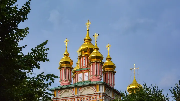 RT: Могут ли некрещеные прийти в храм на Пасху