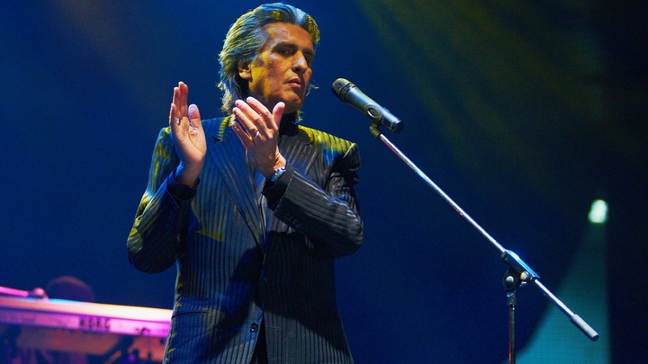 Умер легендарный итальянский певец Тото Кутуньо