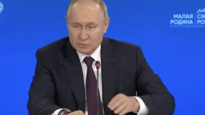 Владимир Путин признался, что незаметно посещает Кронштадт