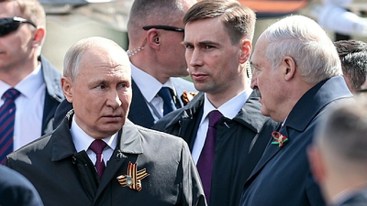 Молебен о Победе: Появились кадры молитвы Путина и Лукашенко на Валааме