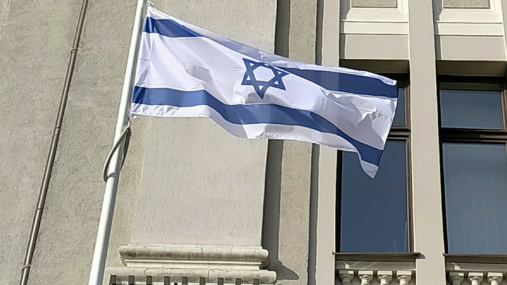 Ynet: в Израиле женщину арестовали за отказ принять разводное письмо от мужа