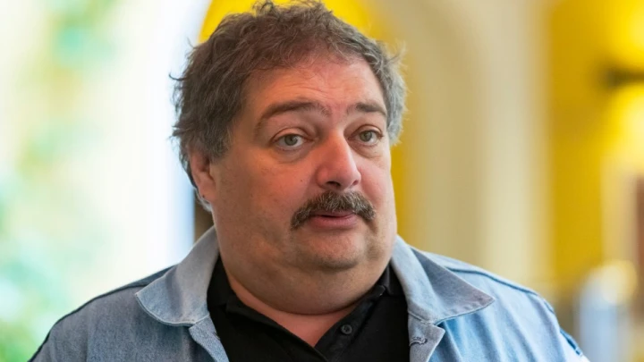 Писатель Быков* объявлен в международный розыск - Следствие