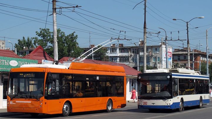 В Краснодаре изменился график работы 7 троллейбусов и двух автобусов