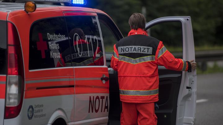 Автомобиль протаранил толпу зрителей на карнавале в Германии