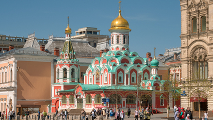 Где отдохнуть в ноябре: Какие ограничения вводят в популярных для отпуска регионах России