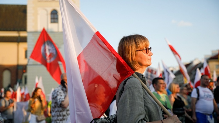 Поляки протестуют против украинских беженцев