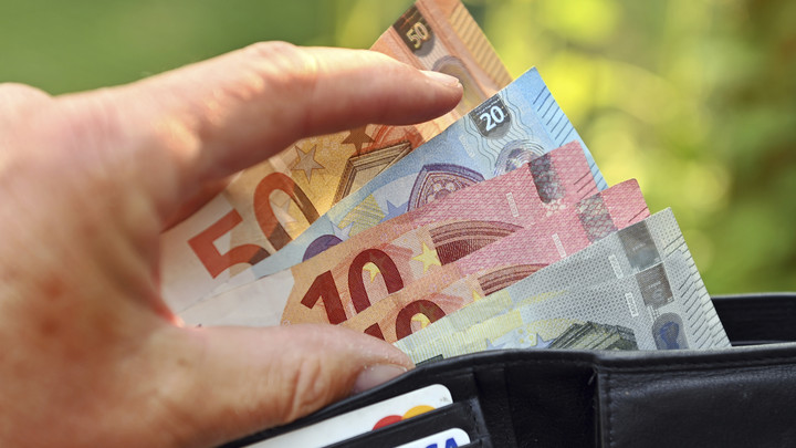 Отъём евро у русских заставил Сатановского задуматься: Рецидив?