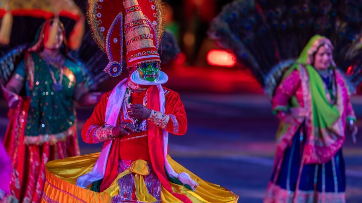 В Индии мужчина выдал замуж свою жену за её школьного возлюбленного