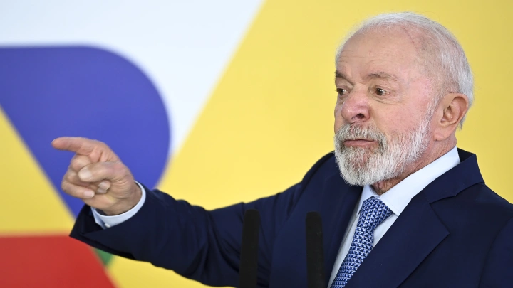 ВСУ собирались воевать бразильским оружием. На рынок отправили Шольца