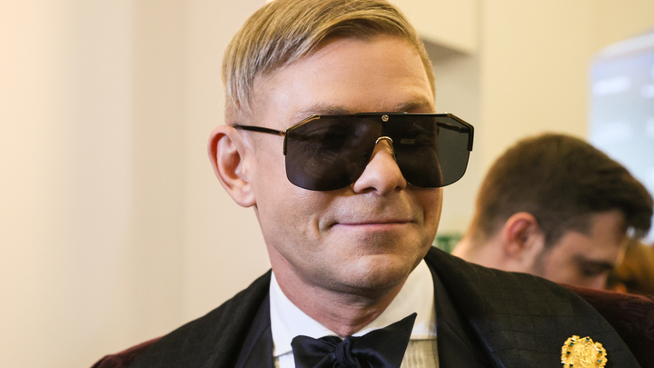 Новосибирский певец Митя Фомин рассказал о буллинге в школе