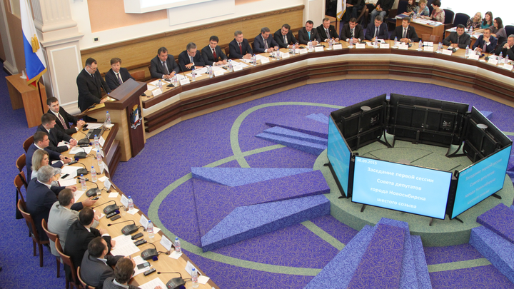 У депутатов новосибирского горсовета подозревают COVID-19