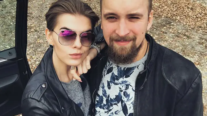 Жена объявленного в розыск Тимофеева* решила заработать на черной популярности