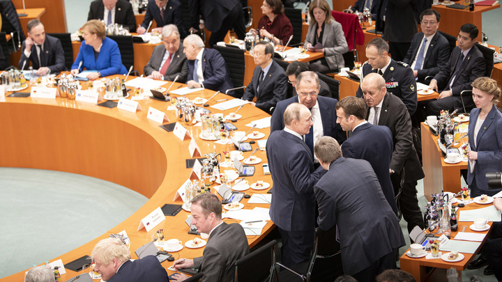 Отказаться от вмешательства и не оказывать военной поддержки: В Берлине согласован итоговый документ по Ливии