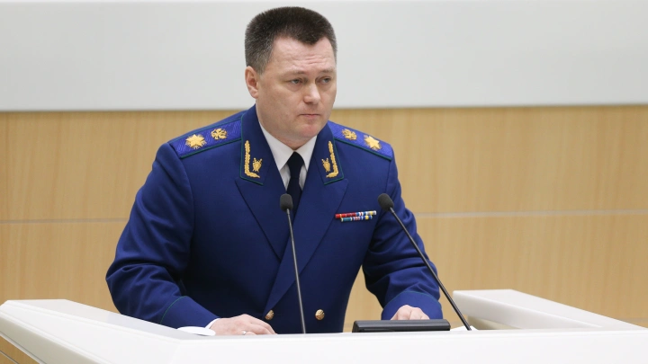 Генпрокурор Краснов назвал бездушием отмену региональных выплат семьям участников СВО